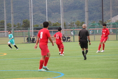 ３